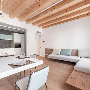Palazzo '900 Design Flats - Il Pittore Padova